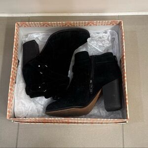 Gianni Bini Booties